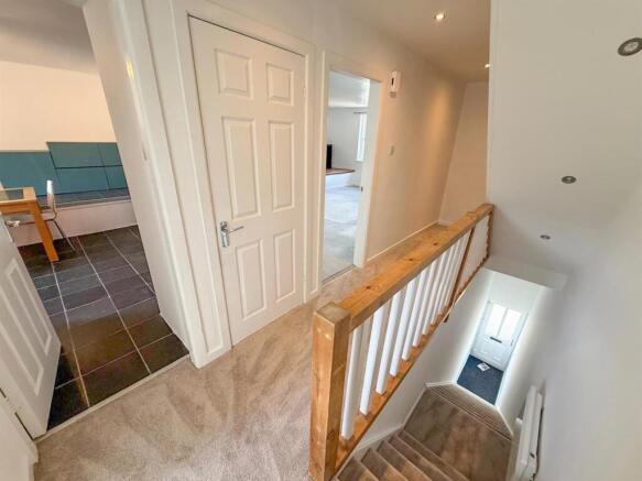3 bed Maisonette for sale Image 10
