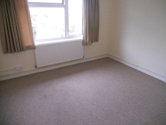 Living Room (2)