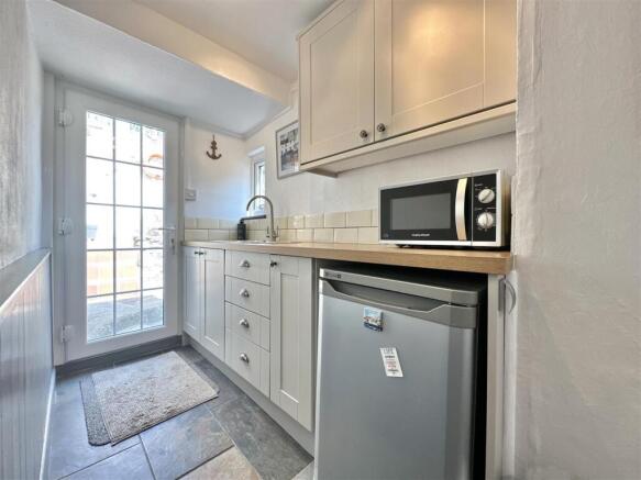 Kitchen_.jpg