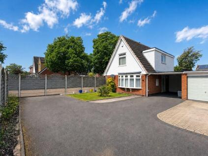 Manifold Close, Church Farm, Burntwood, WS7 9JR