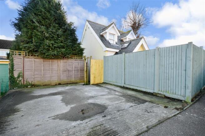 Driveway/Parking