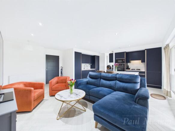 Kitchen/ Living Area