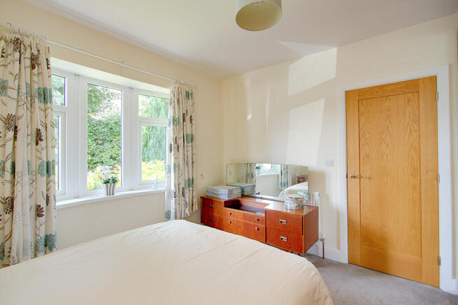 2 bed House for sale Image 9