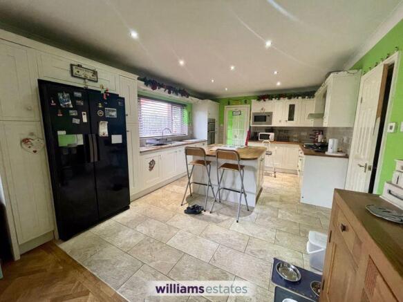 Kitchen/ Diner