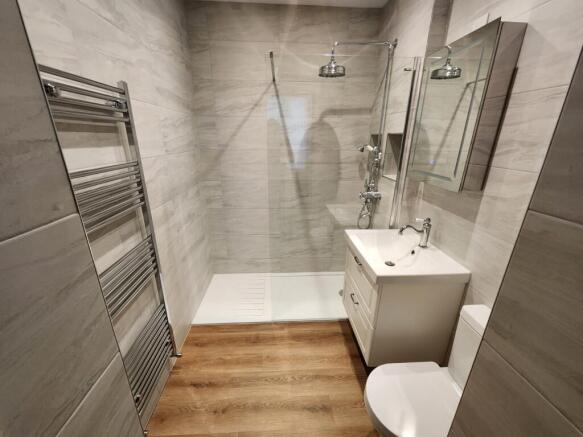 1 bed Apartment to rent Image 11