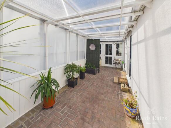 3 bed Bungalow for sale Image 10