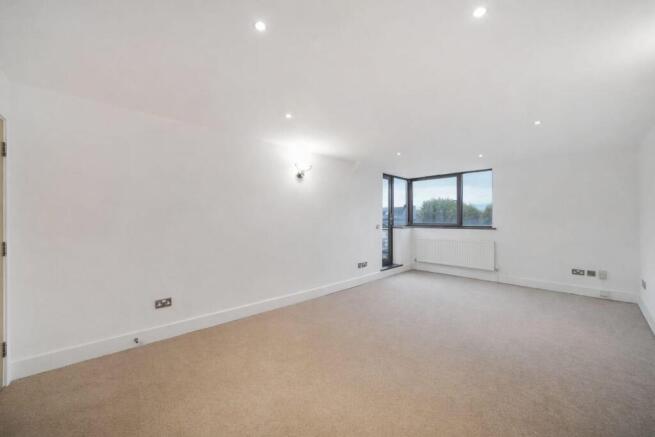 WhatsApp Image 2026-03-17 at 16.51.38.jpeg