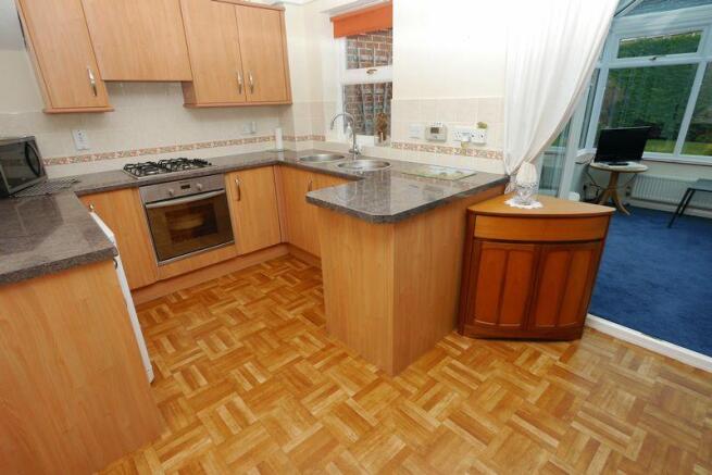 KITCHEN/DINER