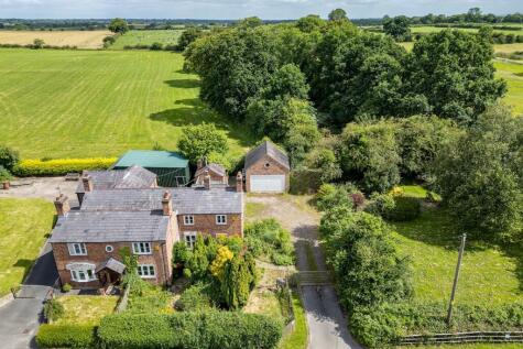 Chester Road, Alpraham, Tarporley