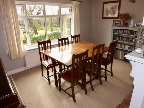 Dining Room/Snug