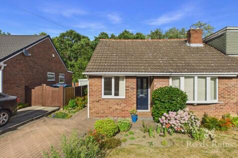 Whitley Spring Crescent, Ossett, West Yorkshire, WF5