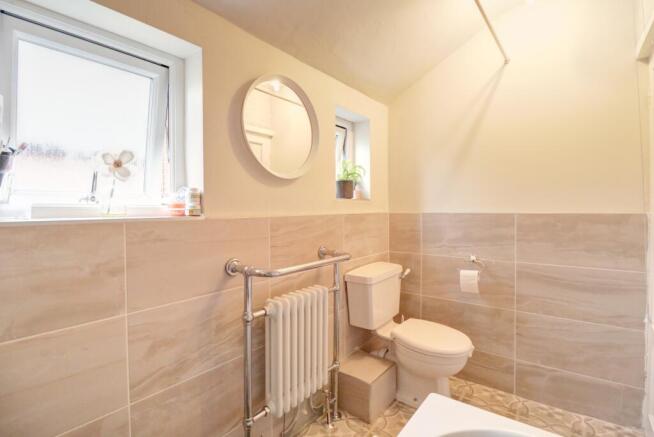 Bathroom 1.3