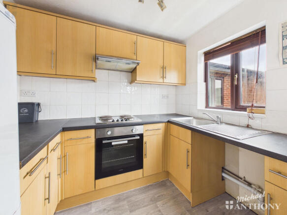 CAM03852G0-PR0607-STILL005