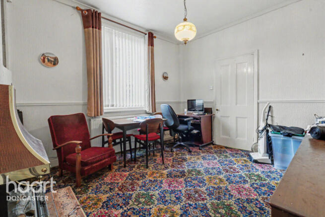 6 bed Semi-Detached for sale Image 10
