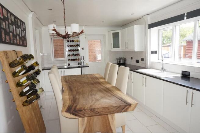 Kitchen / Diner