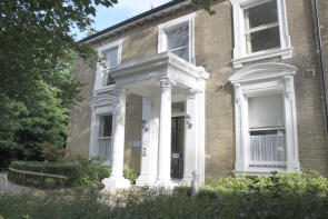 Flat 4, 2 Glenfern, Archers Road, Southampton SO15 2LR