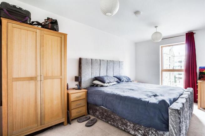 1 bed Flat for sale Image 12