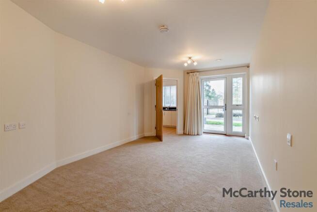 8679105-interior10-800.jpg