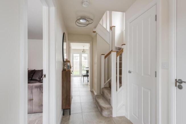 4 bed Detached for sale Image 7