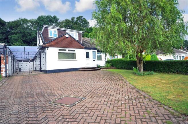Driveway/Parking