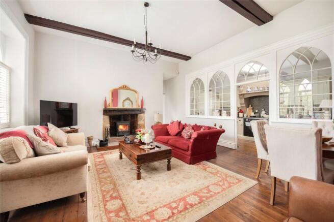 Sitting/Dining Room