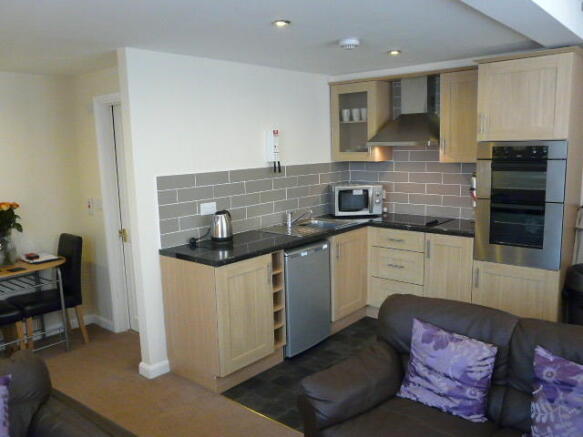 Bede, Kitchen