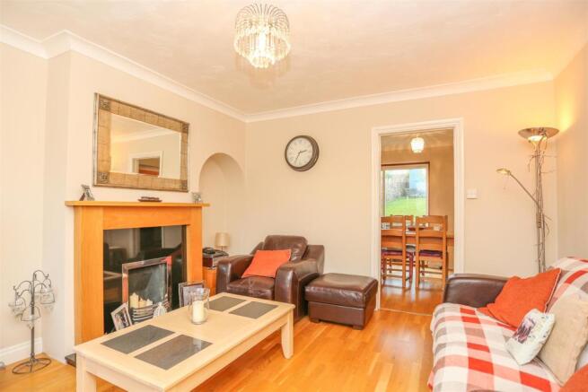 40 Hamsey Crescent-9