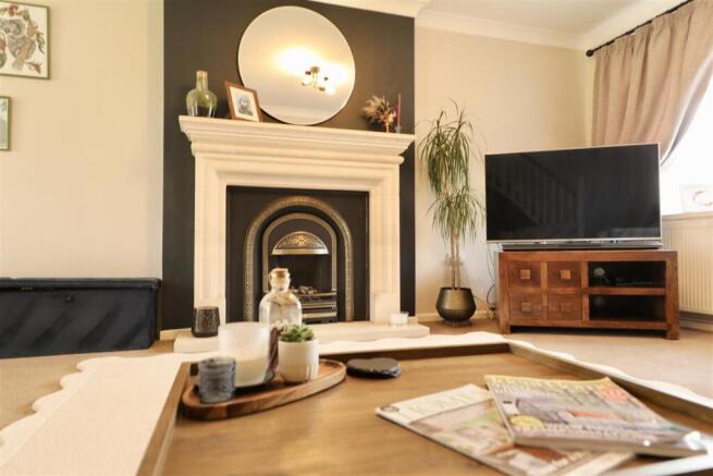 3 bed Semi-Detached for sale Image 7