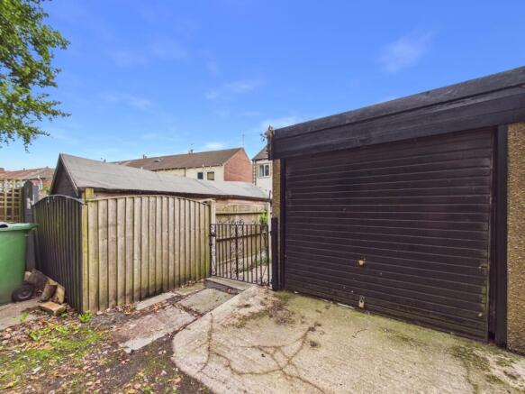 2 bed Terraced for sale Image 11