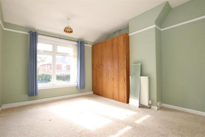 Bedroom 1.JPG