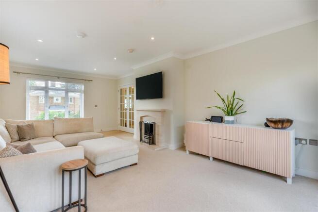 8705781-interior05.jpg