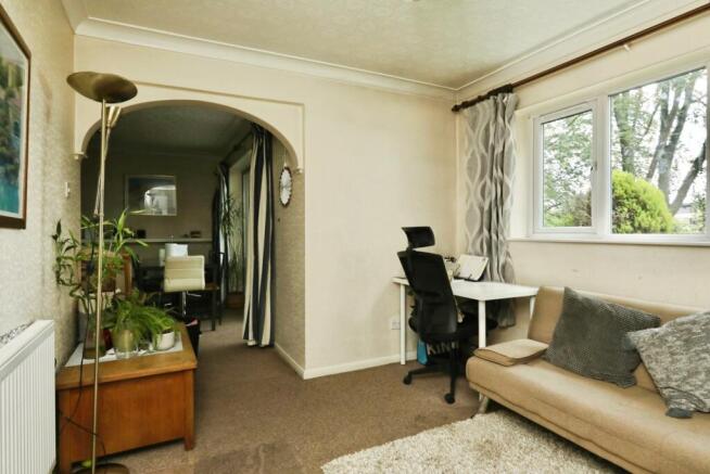 3 bed Flat for sale Image 8