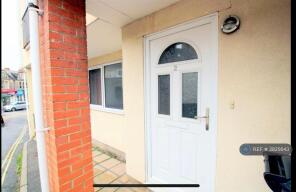 Flat 4, 1 Talbot Place, Talbot Road, Brislington, Bristol BS4 2NA