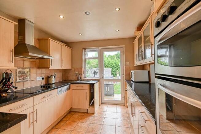 2 Carlton Rise-08.jpg