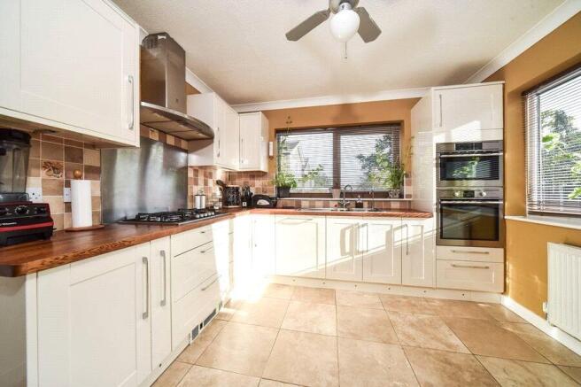 kitchen_resized