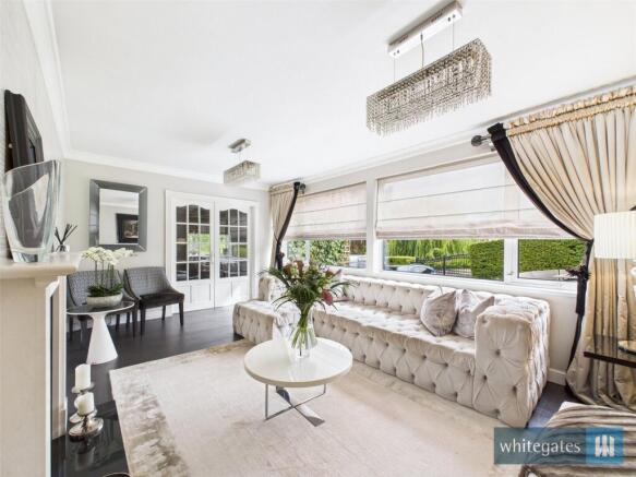 4 bed Detached for sale Image 9