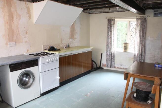 Fitted Kitchen Picture 2