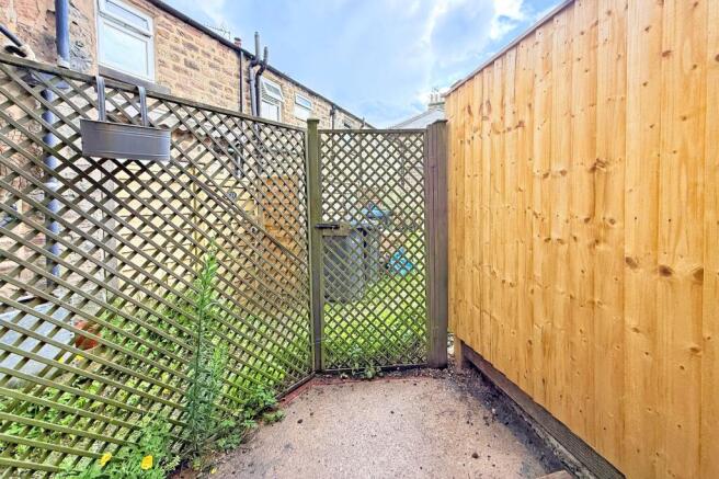 2 bed Terraced for sale Image 5