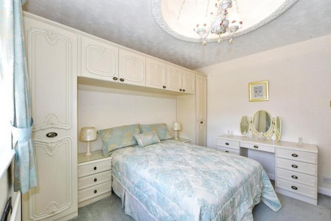 3 bed Detached Bungalow for sale Image 8
