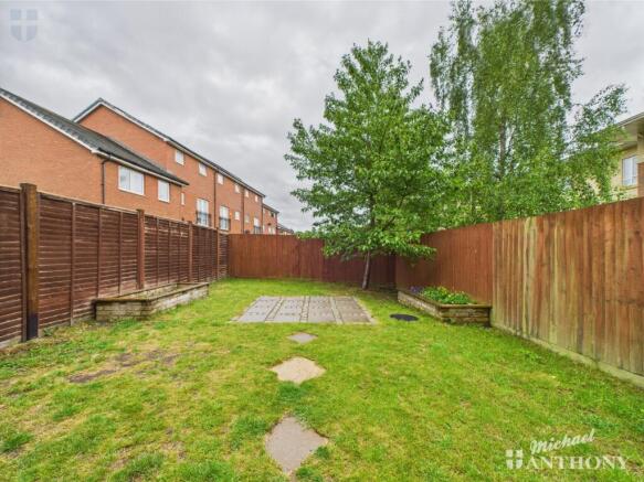 CAM03218G0-PR0670-STILL012