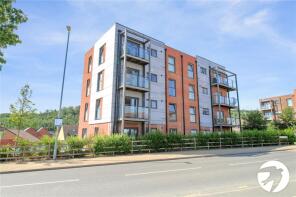 18, Eyres Drive, Castle Hill, Swanscombe DA10 1DG