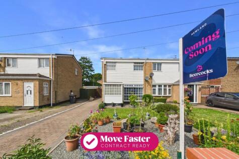 Downfield Avenue, Hull, HU6 7XF