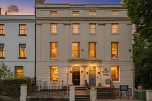 102, London Road, Gloucester GL1 3PL