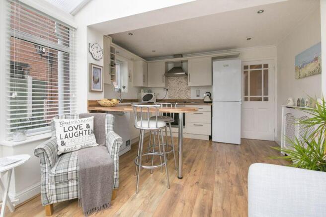 Kitchen/ conse...