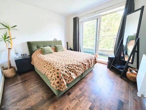 2 bed Flat for sale Image 9