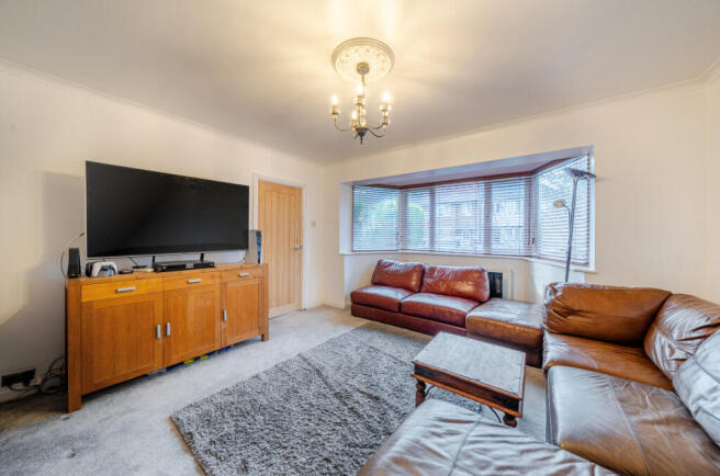 1383250-1-6936acd...