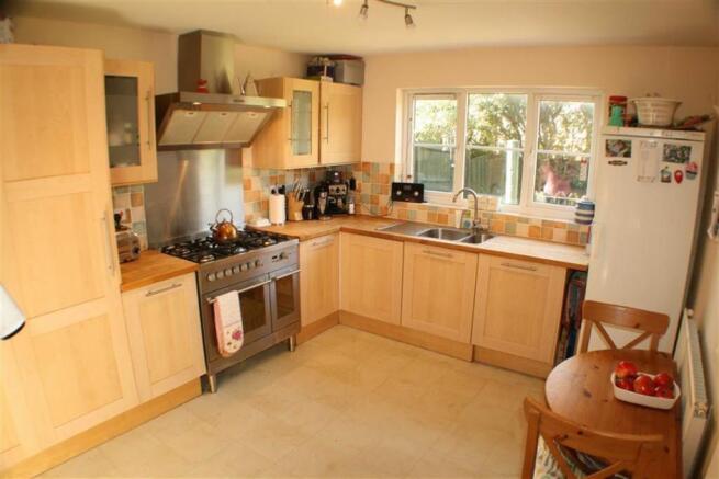 KITCHEN-BREAKFAST RO