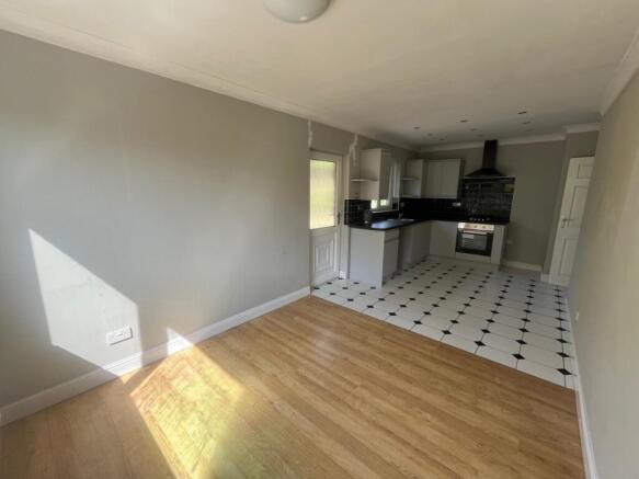 2 bed Bungalow to rent Image 5