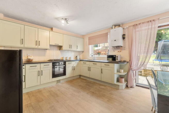 4 bed Terraced for sale Image 6