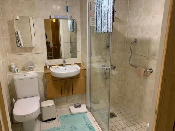 1 bed Apartment for sale Image 12